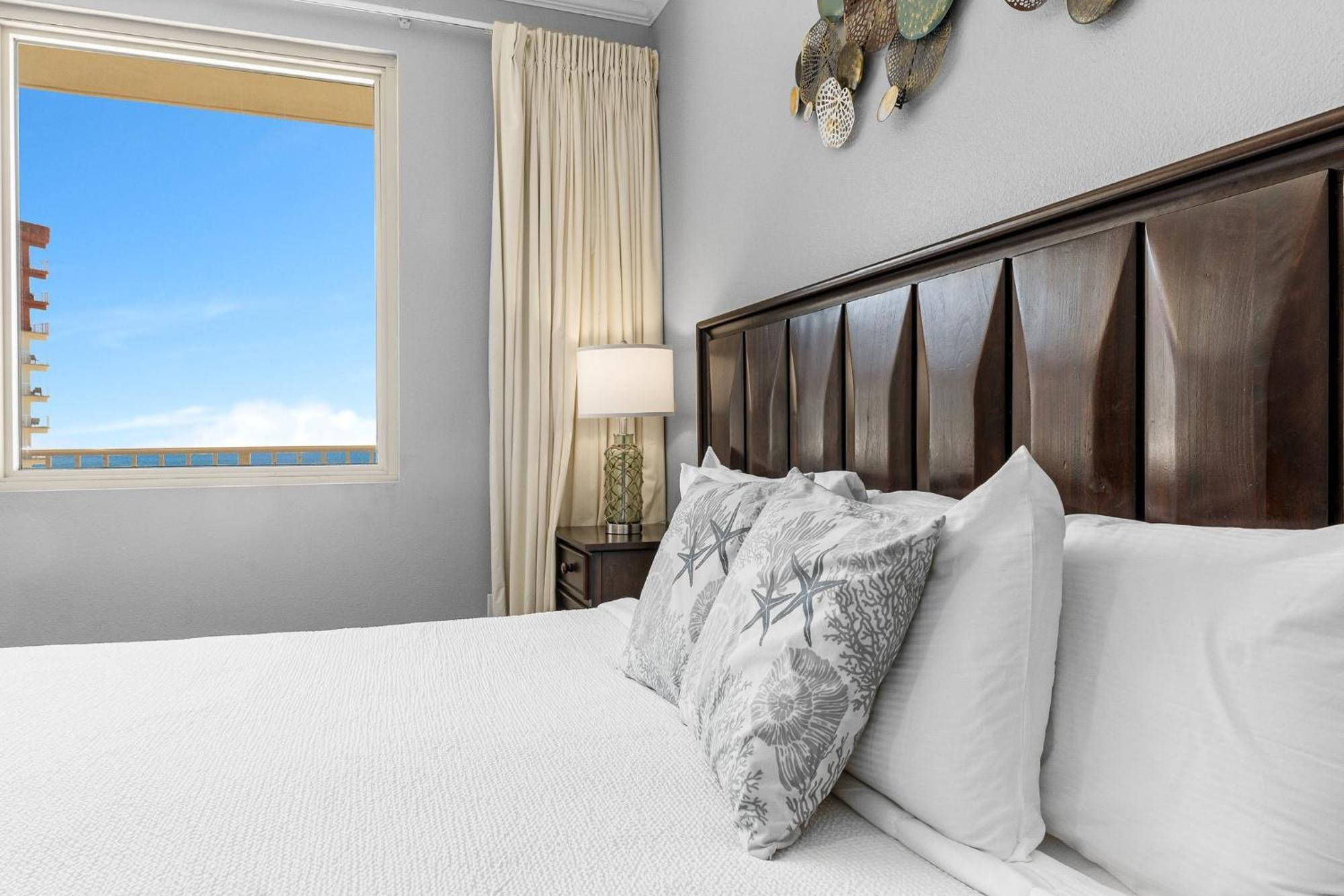 Shores Of Panama Chic 2-bd Beachfront Condo! By Dolce Getaways! *